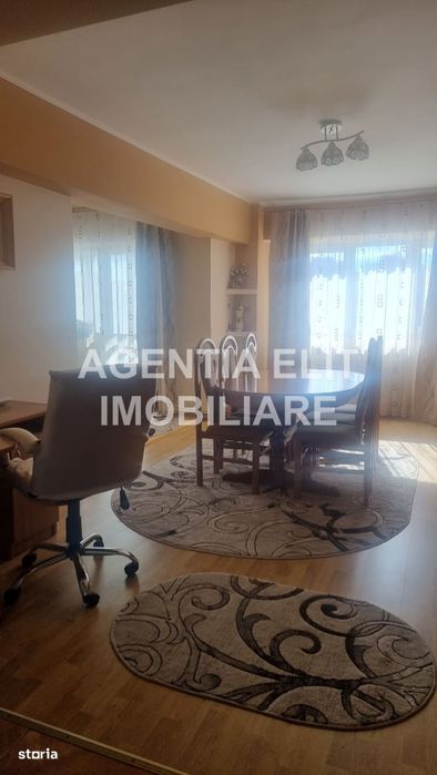 Apartament 4 camere, zona Eon