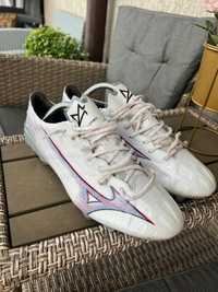Футболни обувки Mizuno 44