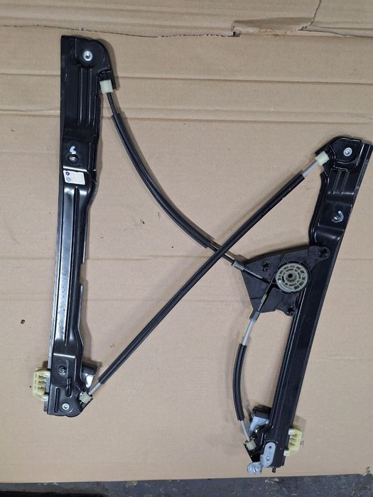 Macara Geam stanga fata VOLKSWAGEN CADDY IV Estate SAB, SAJ 2015 - >2.