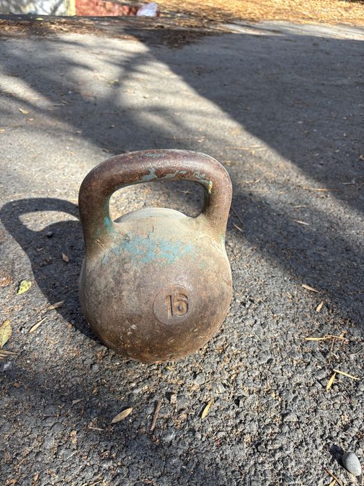 Гиря советская 16 кг