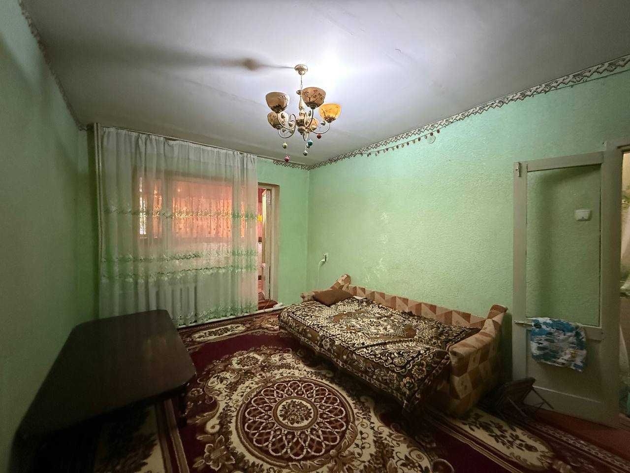 BUXORODA xonadon kvartira uy sotiladi 2 xonali 60m² 1-qavat.