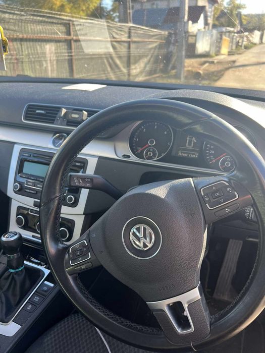 Vând schimb Passat B7