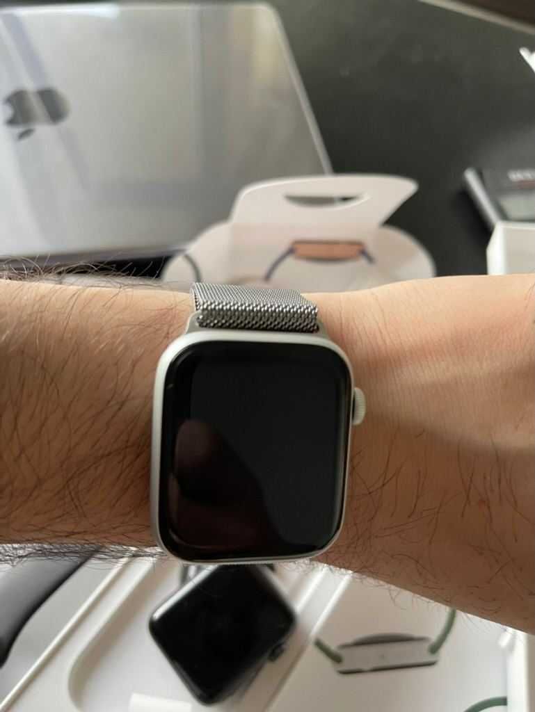 Apple Watch SE 44M