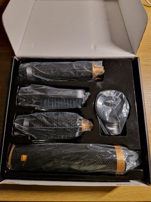 uscător de păr cinci în unu pentru femei