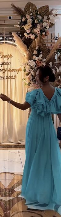 Платье было сшито на заказ