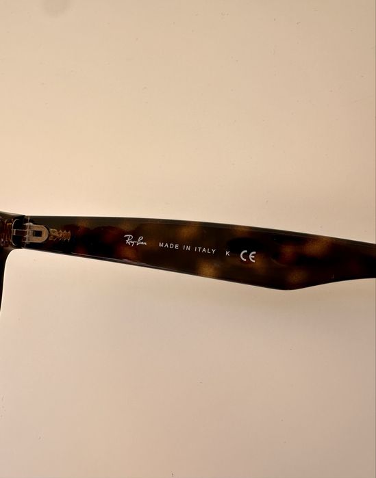 Ray Ban RB2132 Wayfarer