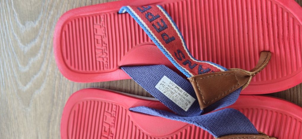 Nike Revolution 33,  чехли за момче 32, 33