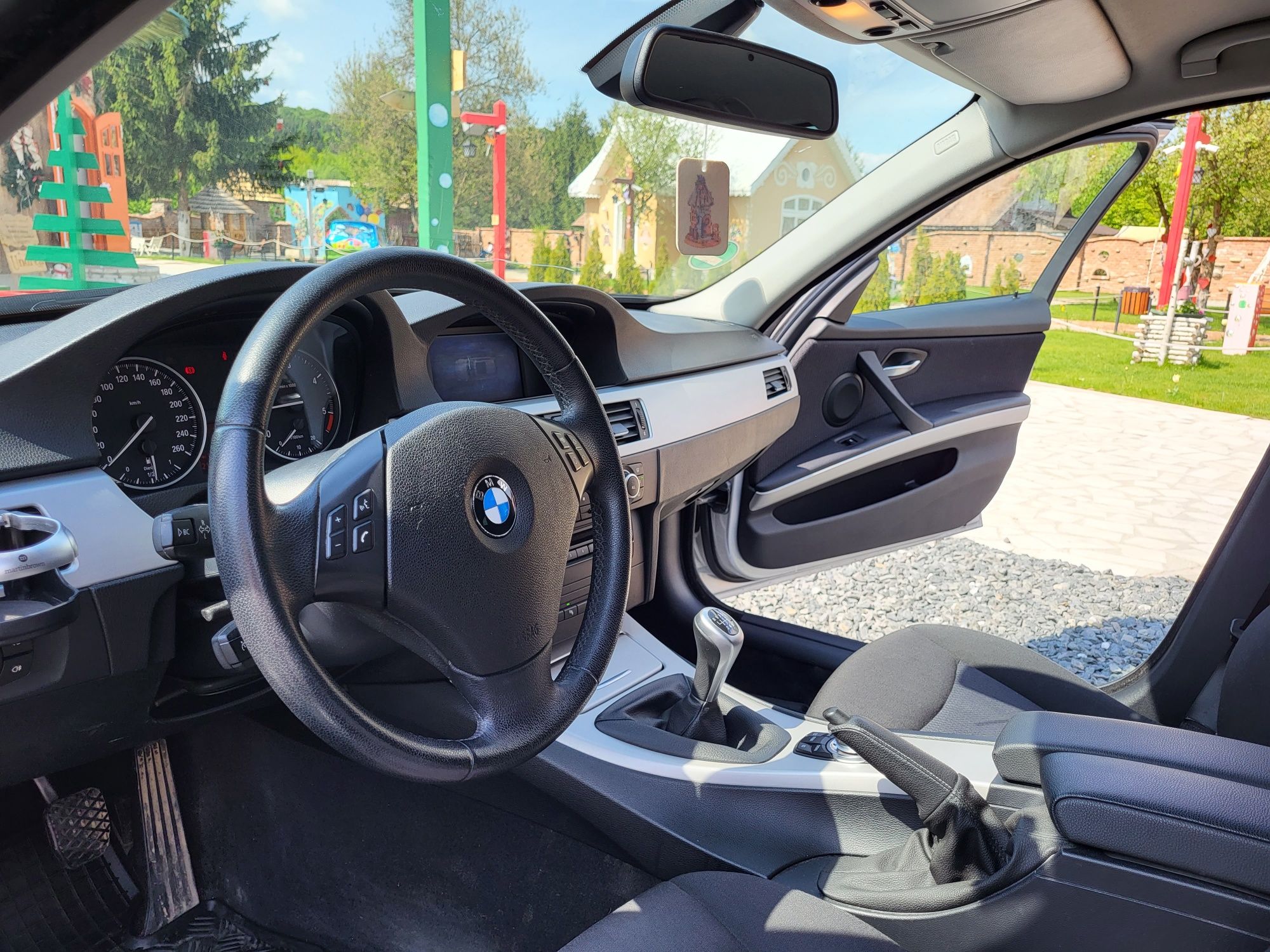 BMW  seria 3 E91 2010