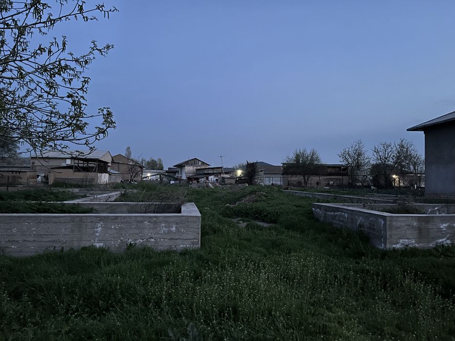 Uchastka yer sotiladi Nurafshon