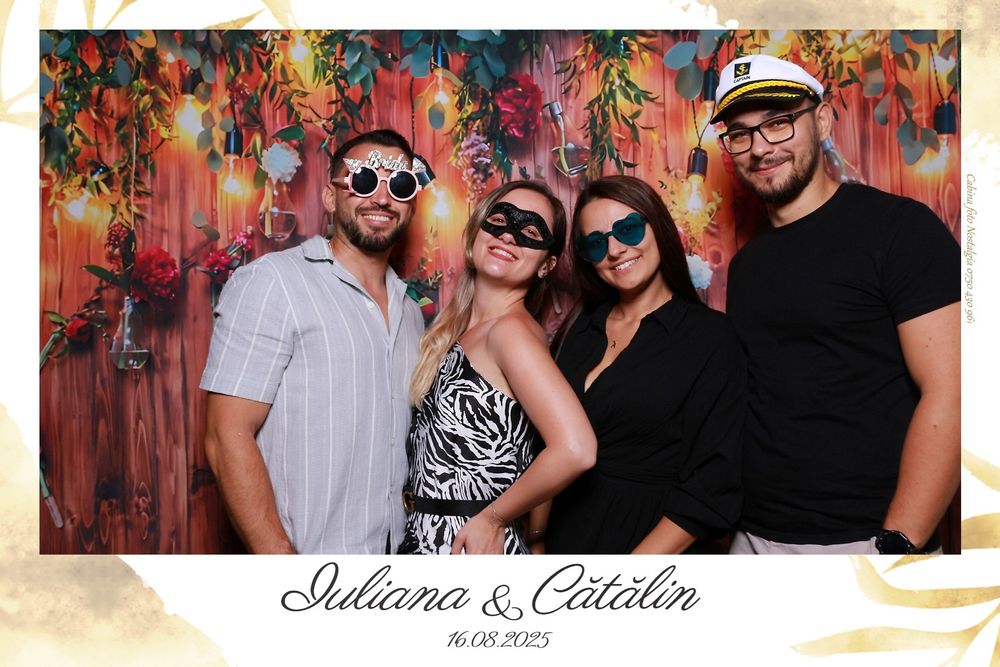 Fum greu și baloane cu fum pentru dansul mirilor