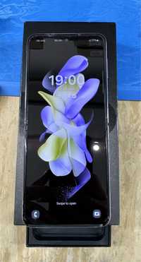 Samsung Galaxy Z Flip 4 5G 256GB в гаранция