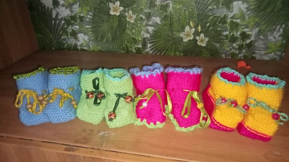 Продам  пинетки для новорожденных