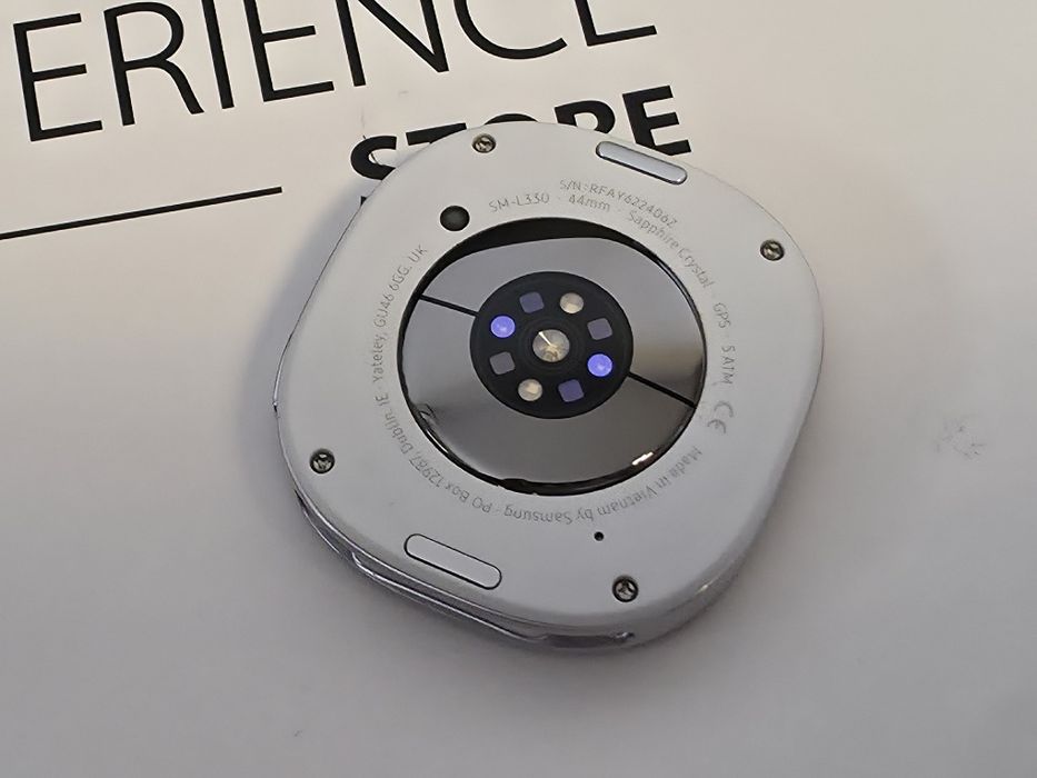 44mm Samsung watch 8 Experience Store Гаранция 2027г. Silver