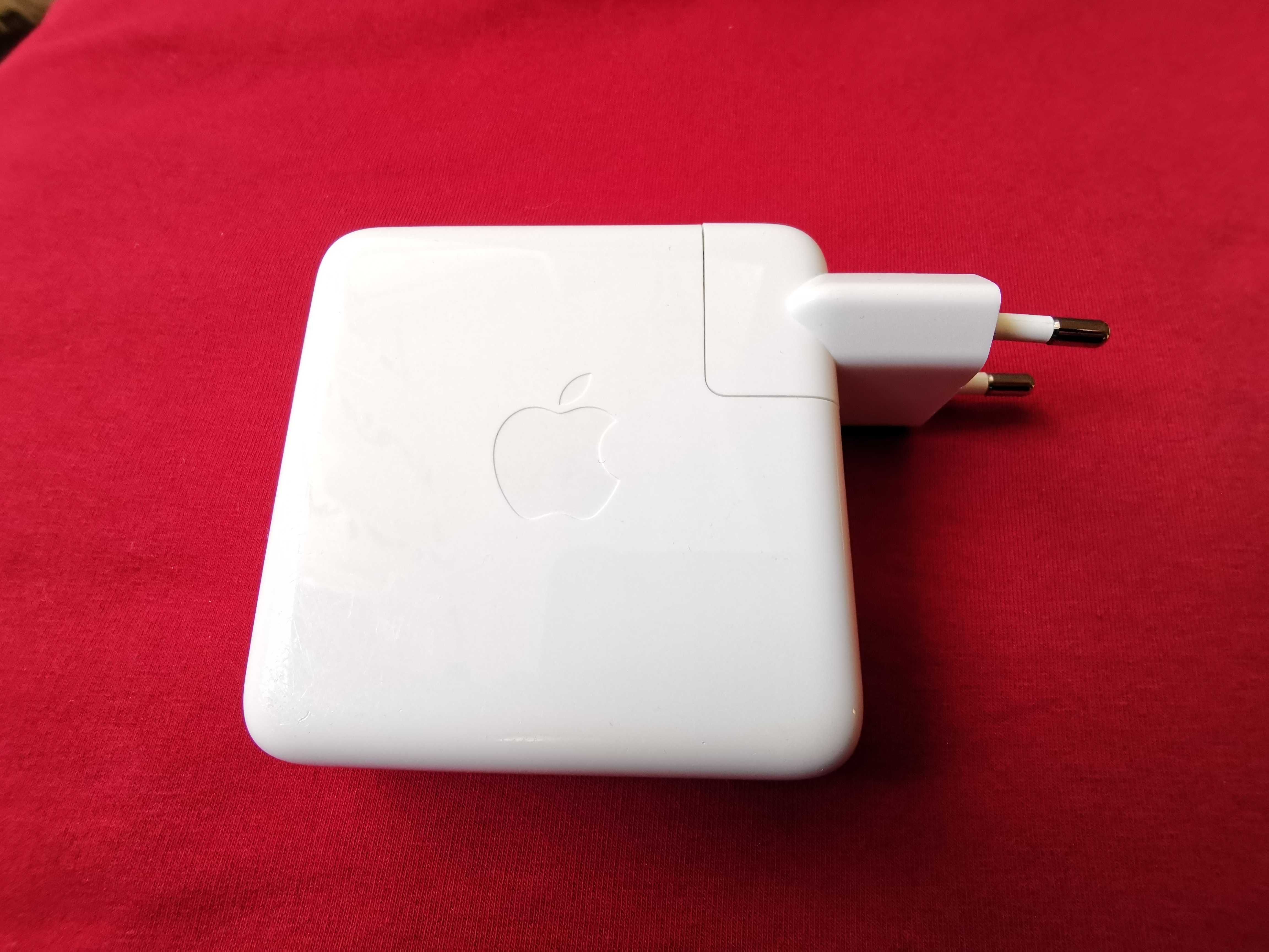 Apple 61w Usb-c Power Adapter A1947 MacBook Pro  2018