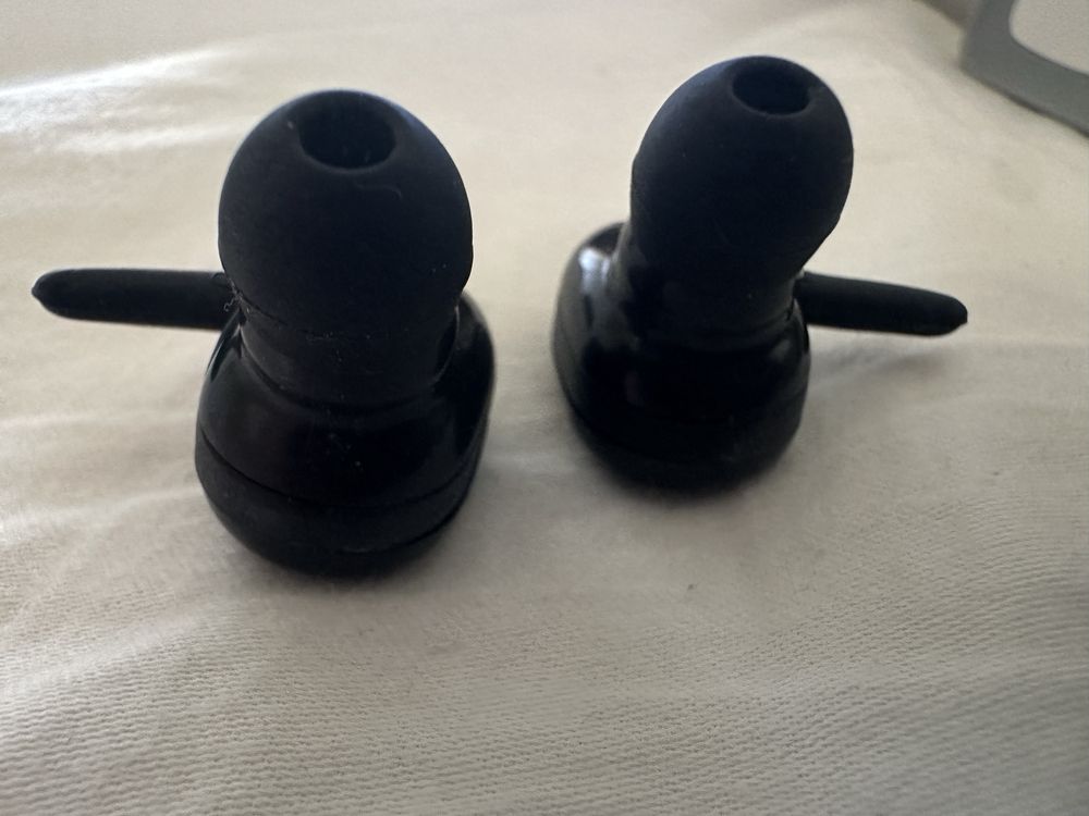Bluetooth earplugs / безжични слушалки