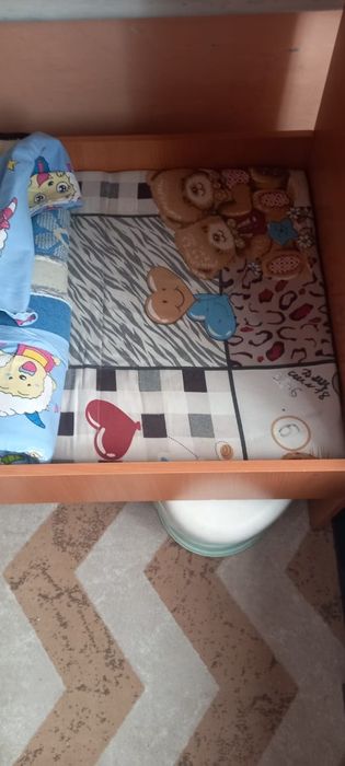 Продам детскую двухъярусную кровать