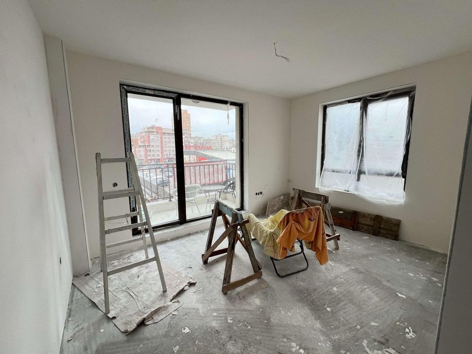 Продава се Тристаен апартамент в София, Люлин - център - 90 кв.м за 2634 €/кв.м - Снимка #2