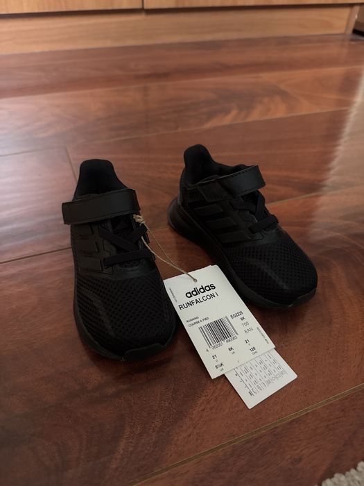 Дестки Обувки Adidas 21
