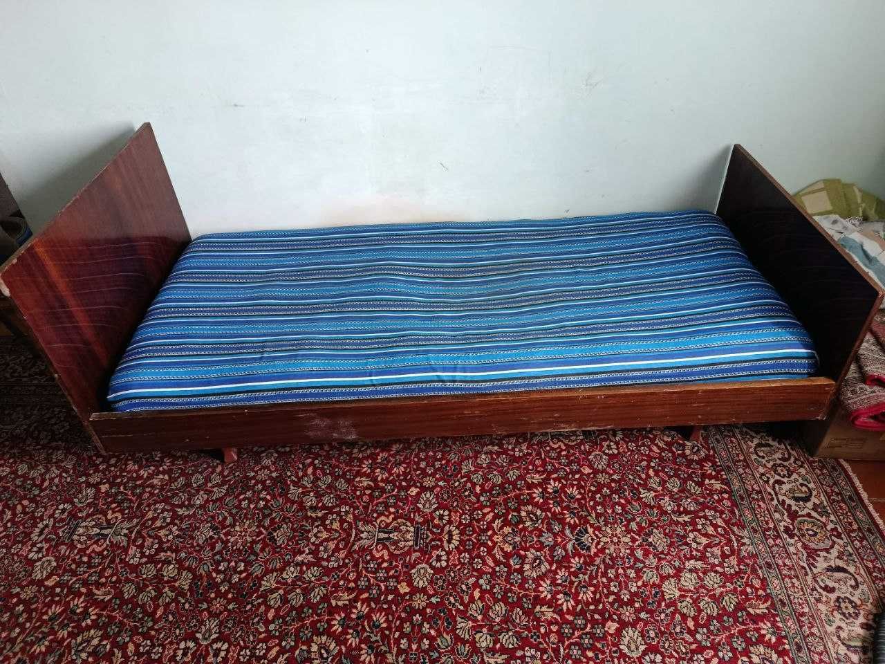 Krovat satiladi kelisimli bahada