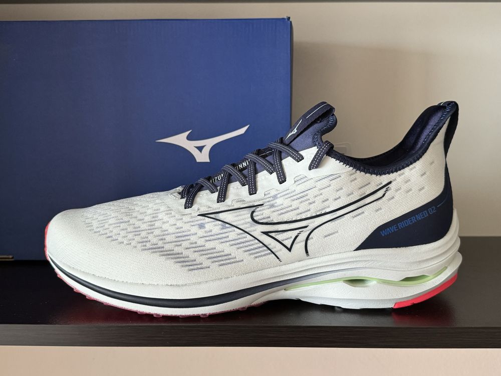 Mizuno Wave Rider Neo 2 /46.5номер 30.5см Стелка Нови с Кутия