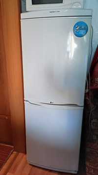 Продам холодильник и микроволновку
