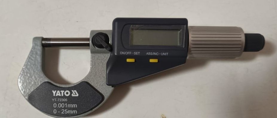 Электронный цифровой микрометр