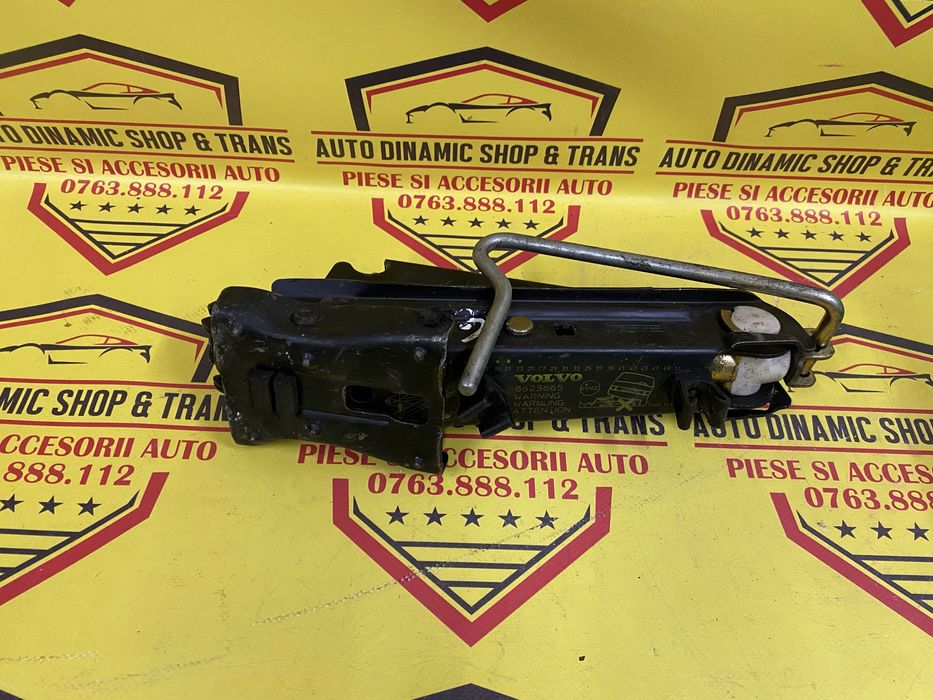 Cric auto original Volvo C70 S70 An 1997-2002 cod produs oem 8623665