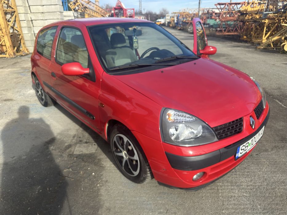 Renault Clio 1.4 Benzina 2004 AUTOMAT