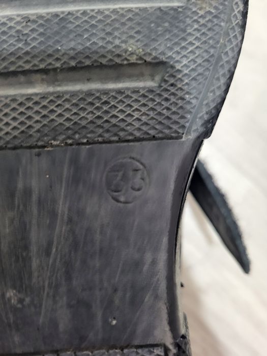 Продаётся бу обувь