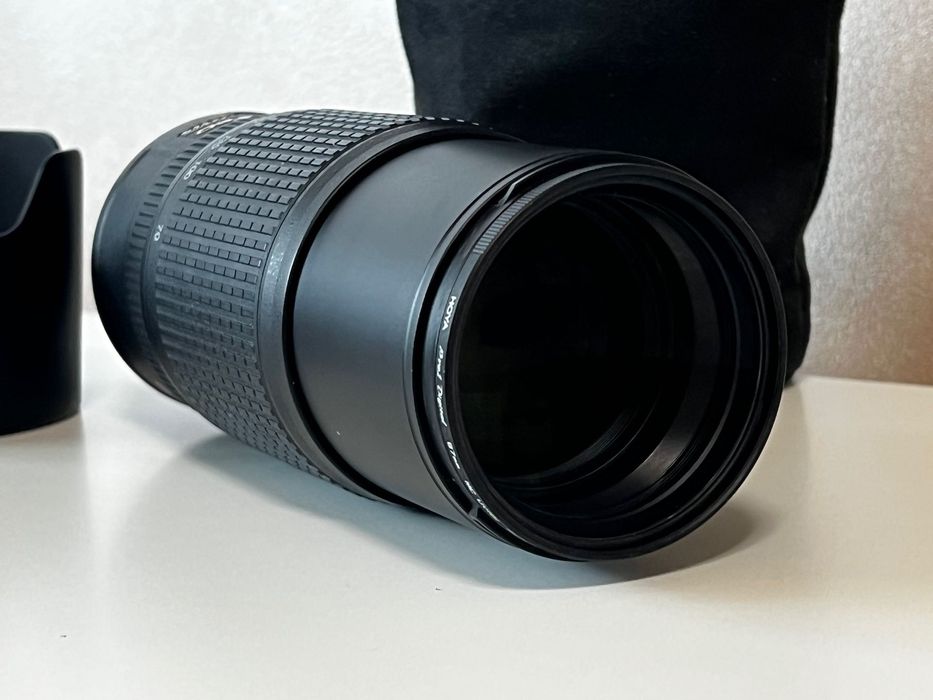 Обектив Nikon AF-S Nikkor 70-300mm f/4.5-5.6G IF-ED VR