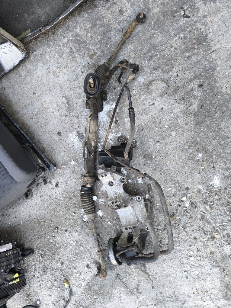 Caseta direcție / pompa servo / suport prindere accesorii Vw Lupo 3L