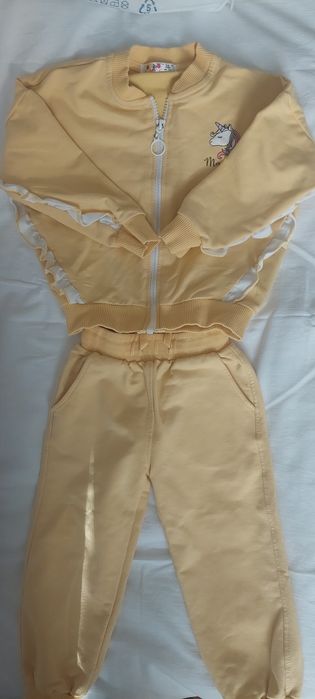 Одежда на девочку от 1.5 года