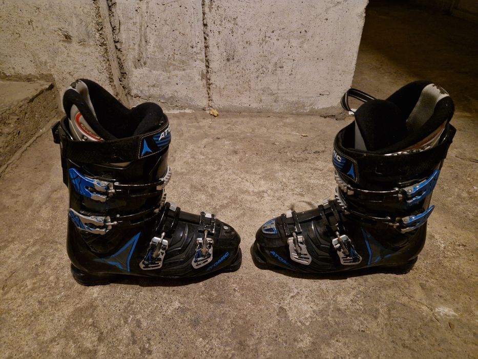 Clapari Atomic marimea 43 (mondo 28.5)