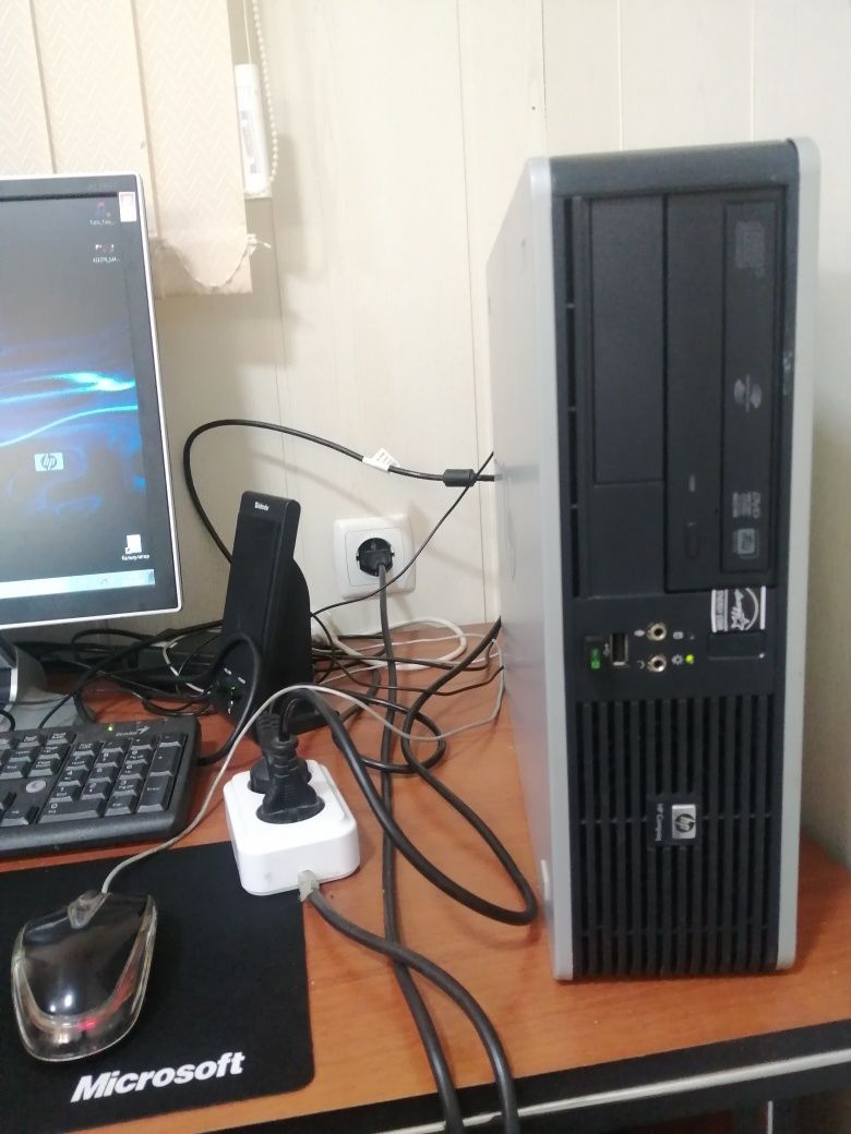 Мини ПК HP. Монитор 19".
