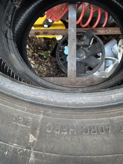 3 anvelope de iarna noi 205/60/16