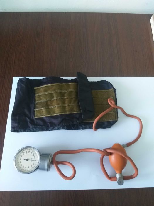 Tensiometru manual cu pompita