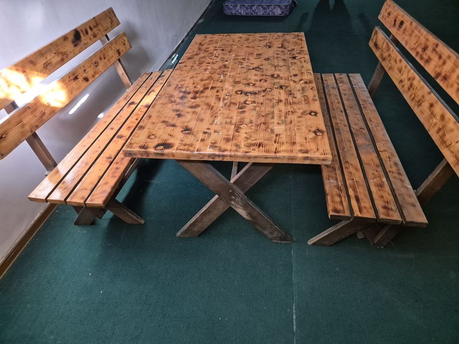 Продам столы со скамейками