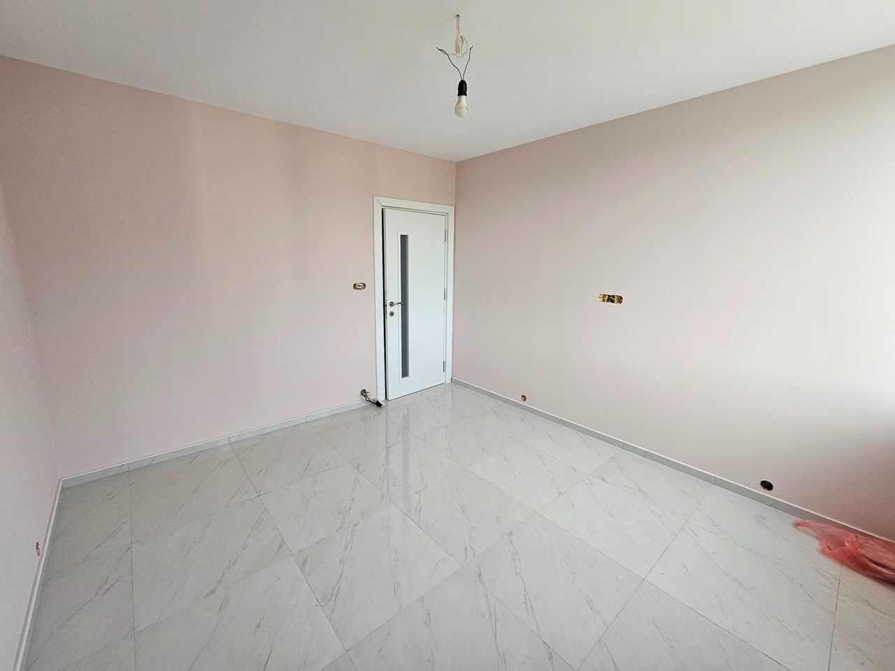 Продава се Тристаен апартамент в Горна Оряховица - 89 кв.м за 1068 €/кв.м - Снимка #12