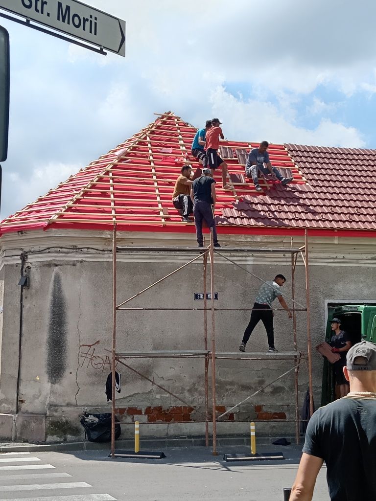 Executam termo izolați și hidroizolații
