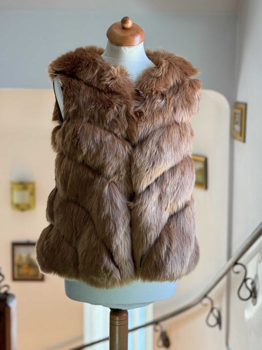Vestă damă din blană artificială – maro