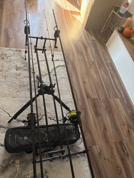 Set crap 2 lansete cu mulinete rod pod senzori cu swingeri