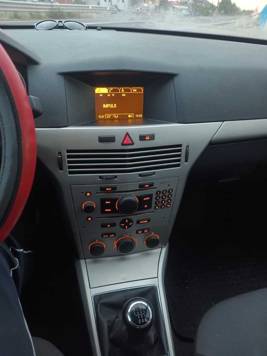 Opel astra H  1.7  2008