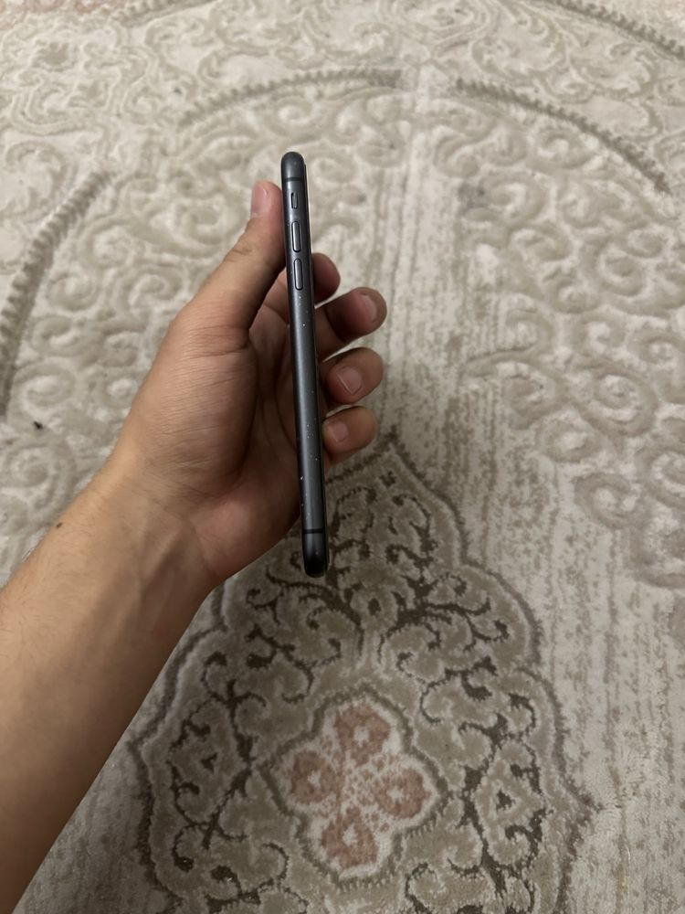 Iphone 11. 128gb 72%