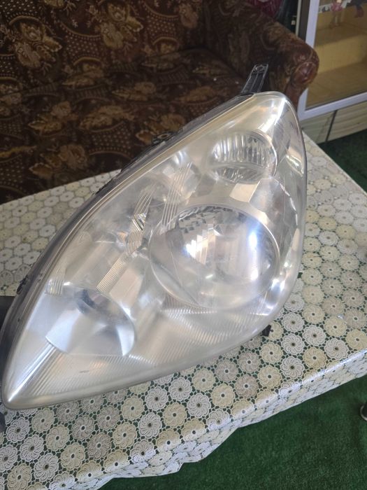 Фарове за honda crv 2006