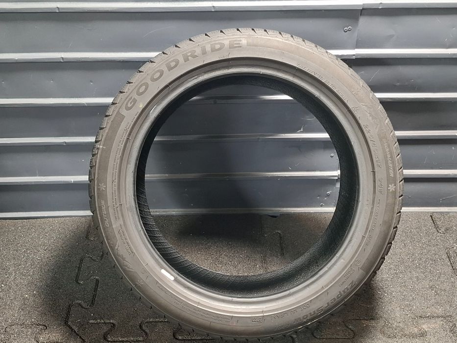 Anvelopa de iarna 225/45 R17 Goodride ZUPER SNOW