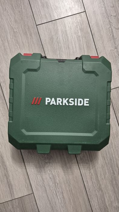 Bormasina autofiletanta parkside cu percutie