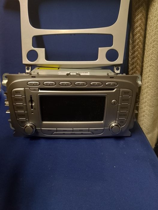 Мултимедия от Ford s Max