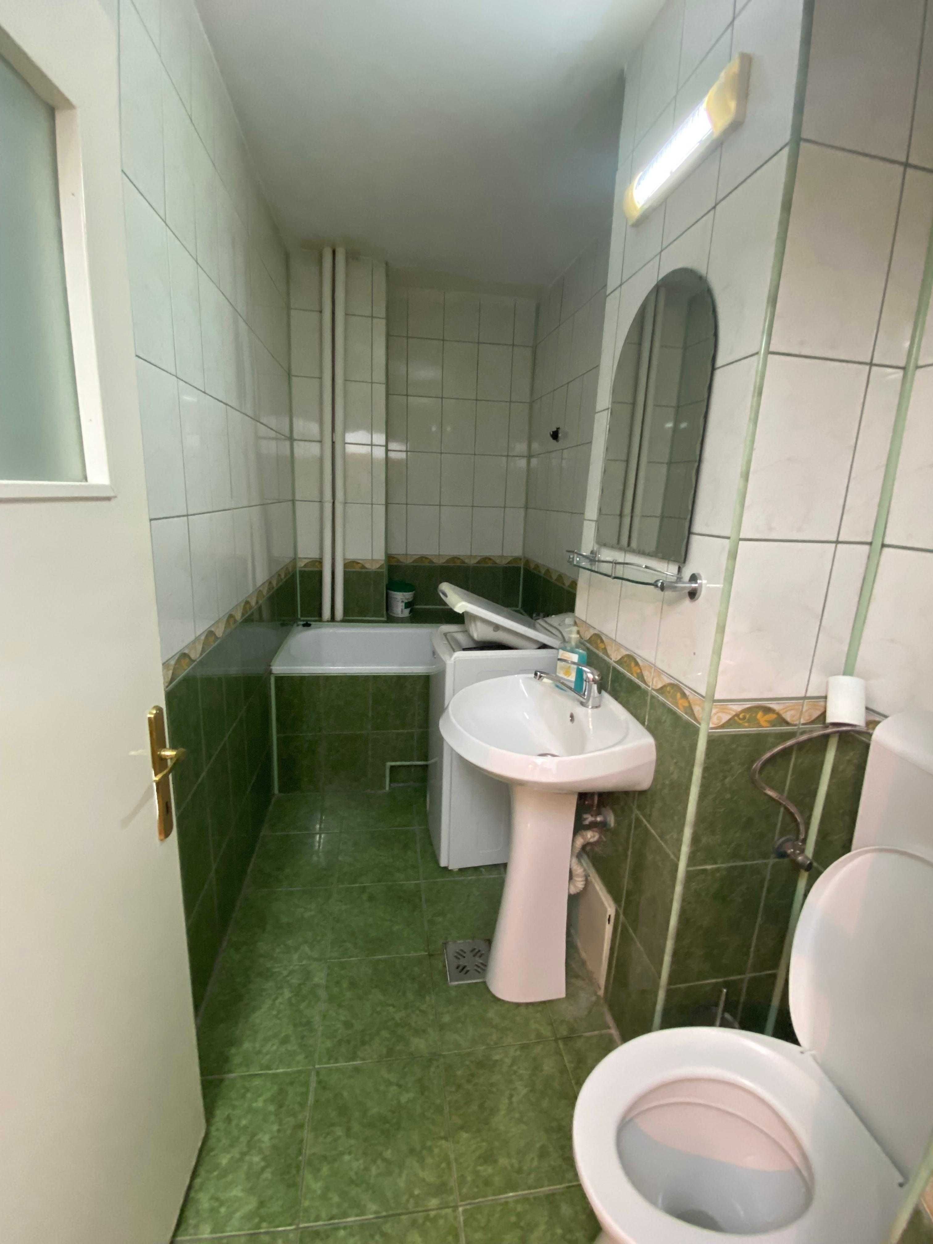 PF Inchiriez apartament 2 camere – doar pentru fete, FARA AGENTII