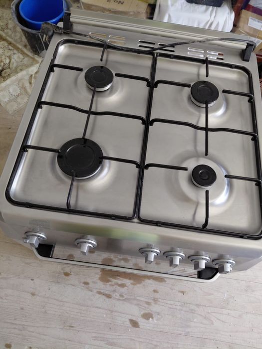 Cuptor beko cu rotisor