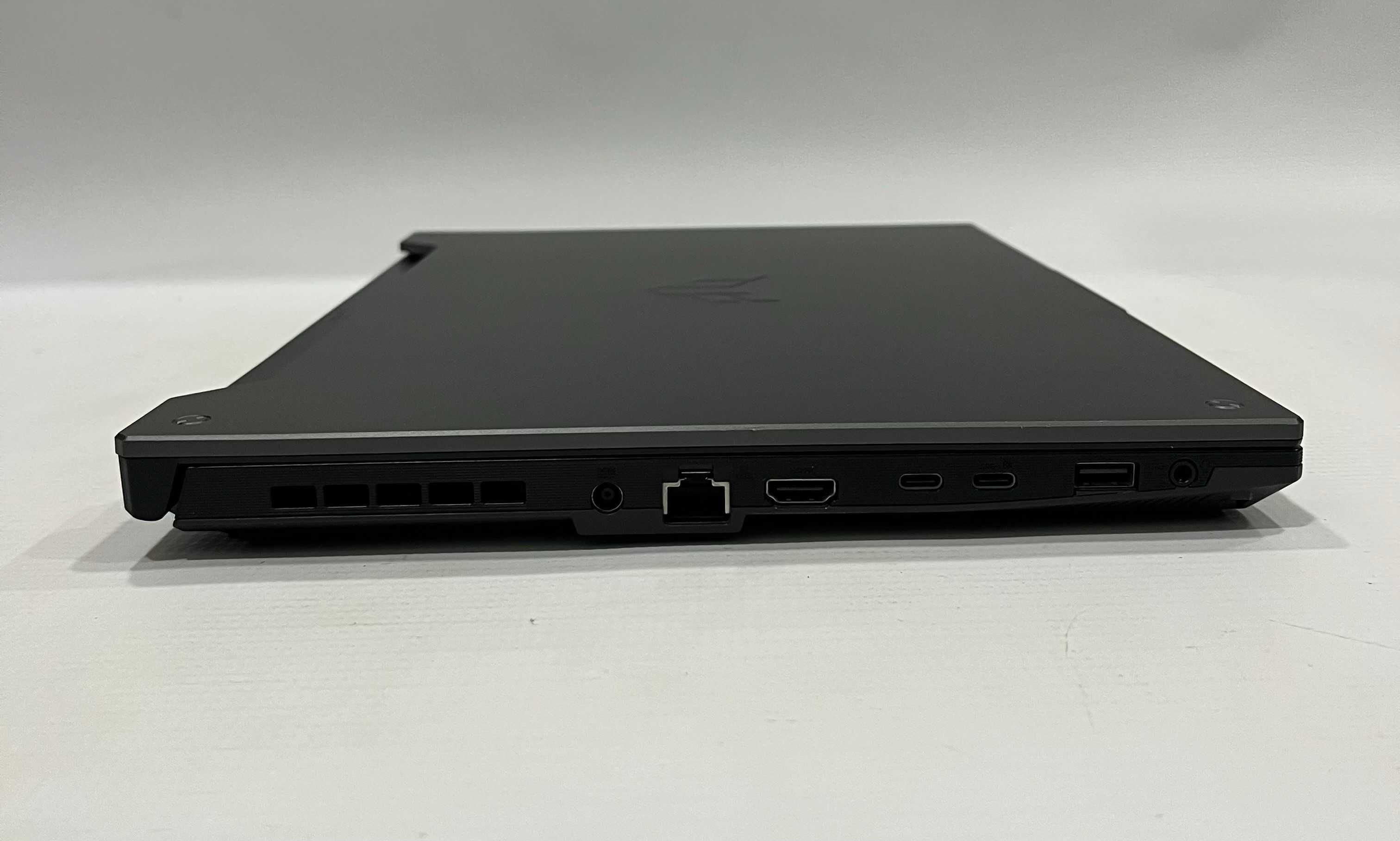 Геймърски лаптоп AMD Ryzen 7 6800H, RTX 3060 6GB, 16GB ram